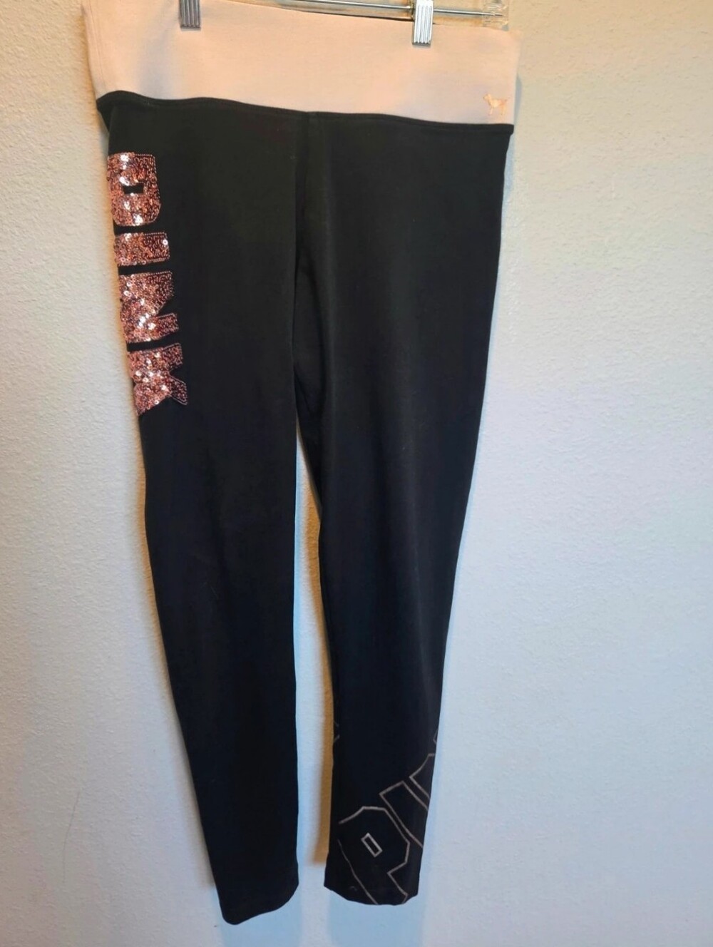 PINK Victoria's Secret Black Rose Gold Sequin Leggings M